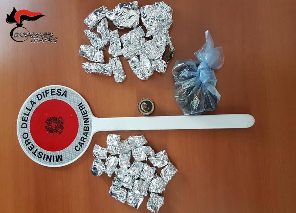 Alcamo-Controlli carabinieri: 3 denunce e un arresto tra droga, alcol e furti