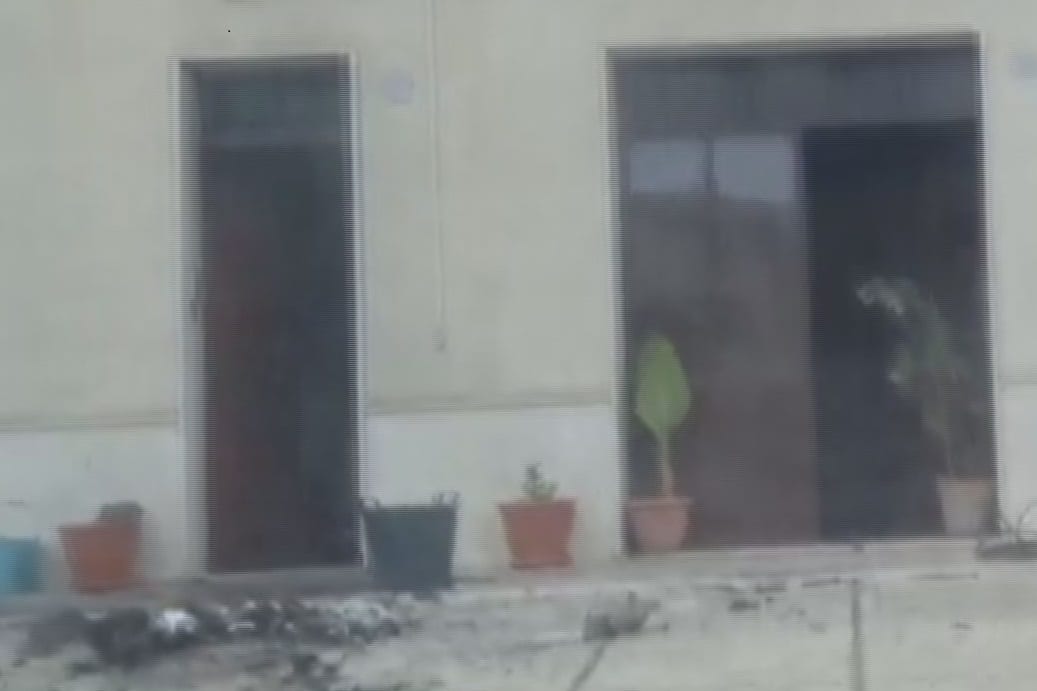 Castellammare del Golfo-Incendia casa sua a Balata di Baida, poi la guarda andare a fuoco