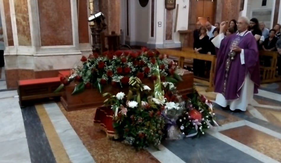 Alcamo-L’ultimo saluto al maestro Fausto Cannone