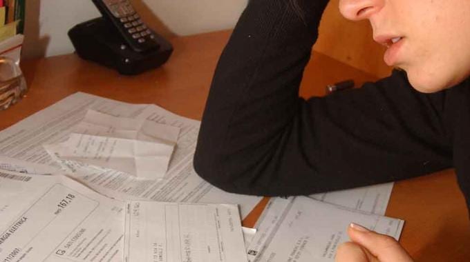 Castellammare del Golfo-Bollette pazze Eas, assistenza legale in città. Il sindaco: "Occorrono verifiche"