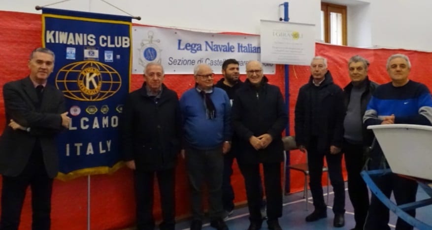 Alcamo-Su una barca in balia delle onde per conoscere il mare