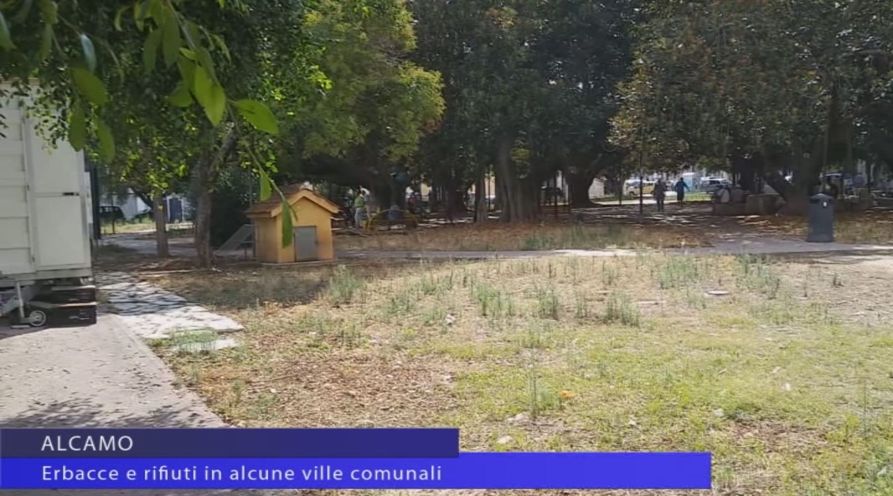 Alcamo. Ville sporche e non curate