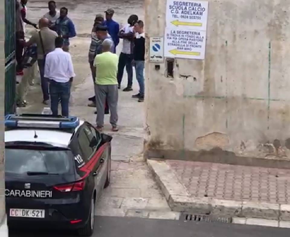 Alcamo, preso il giovane che danneggiava le auto. Un extracomunitario con cittadinanza italiana
