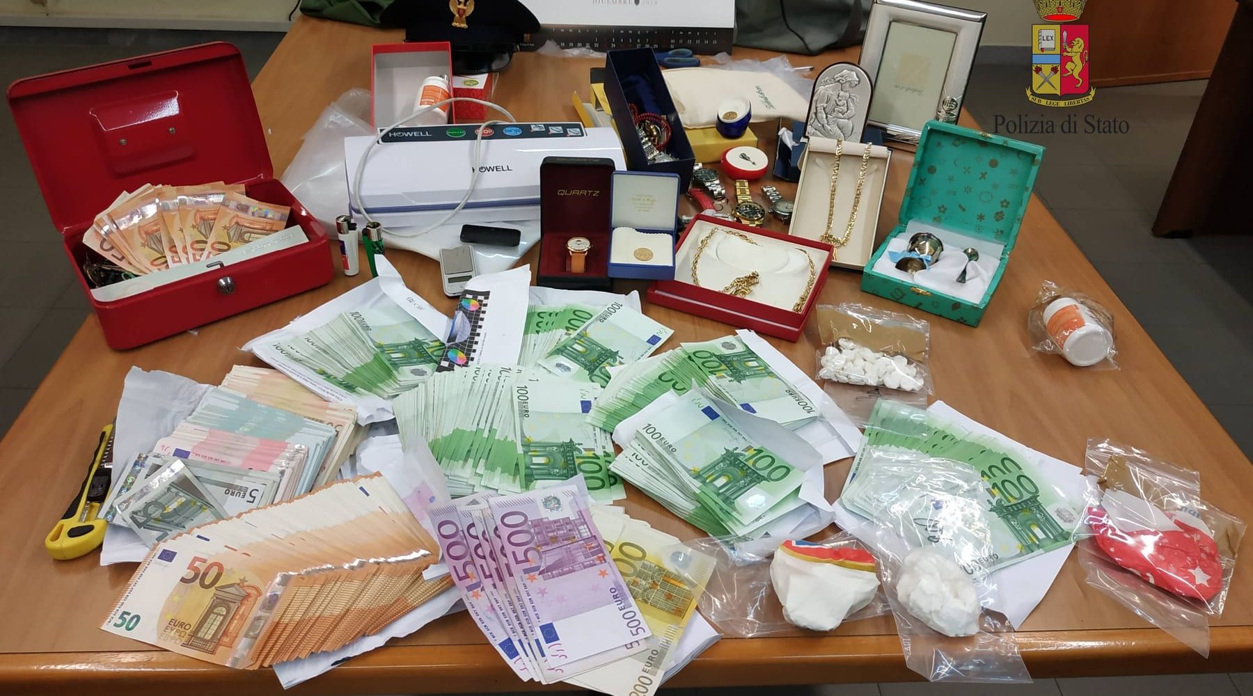 Alcamo. Scoperto laboratorio per la cocaina. Arrestato gestore di sala-giochi.