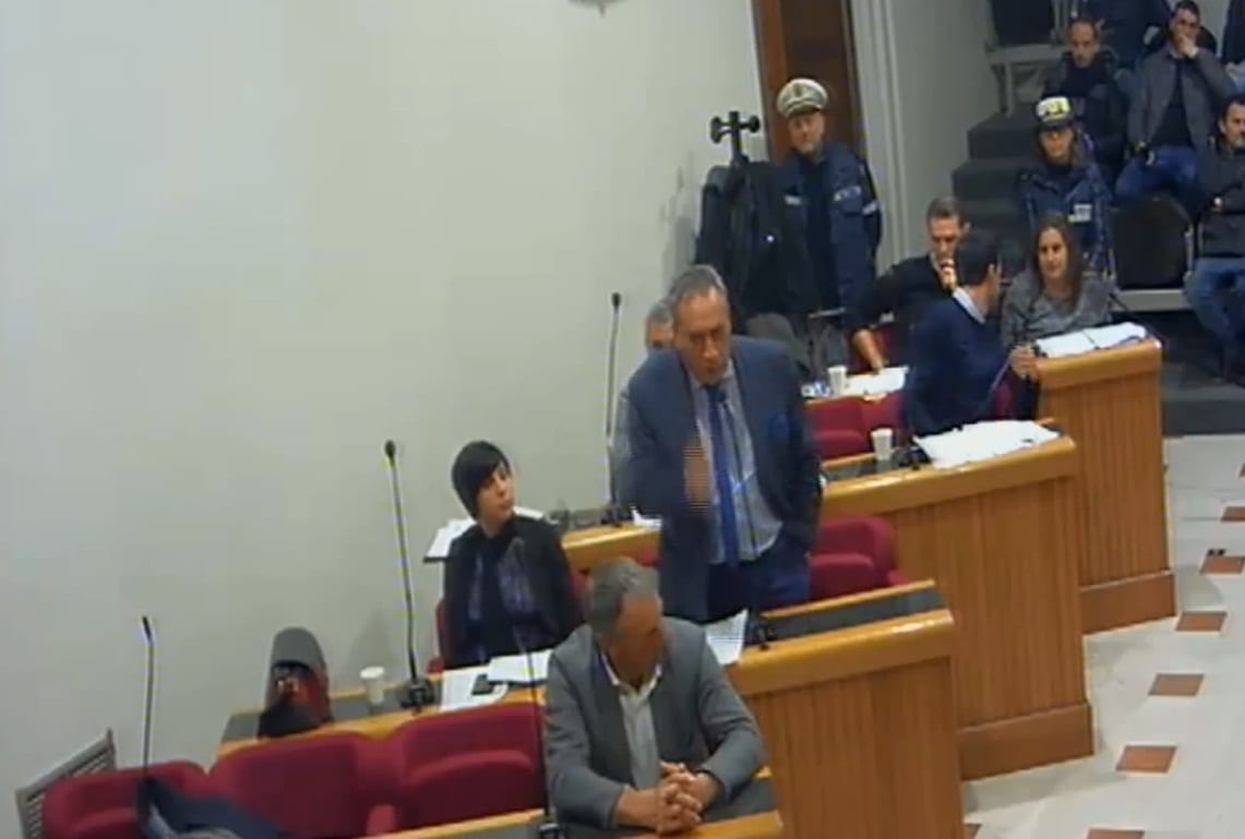 Alcamo-Tariffe Tari, passa la volontà dell’aumento lineare per tutti. Pasticcio tra giunta e uffici (VIDEO)
