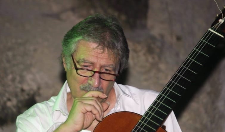 Alcamo-Amici della musica, recital per chitarra con Nello Alessi al Marconi