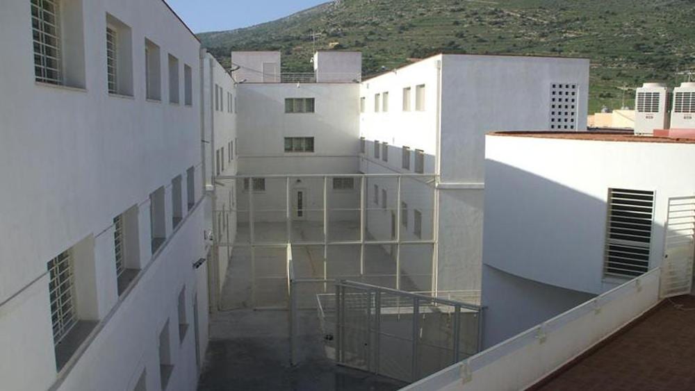 Carceri, fra Trapani e Favignana mancano 94 agenti. Intervengono 8 sindacati