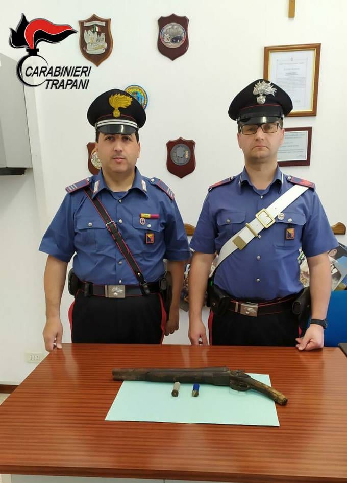 Calatafimi, soccorso per Incidente, trovato con lupara