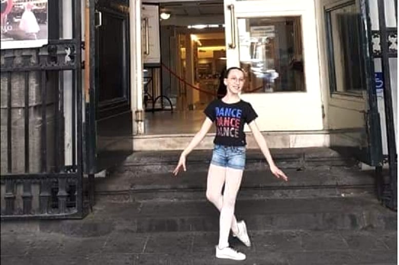 A soli 11 anni supera la audizioni. Ballerina di Salemi al "San Carlo"
