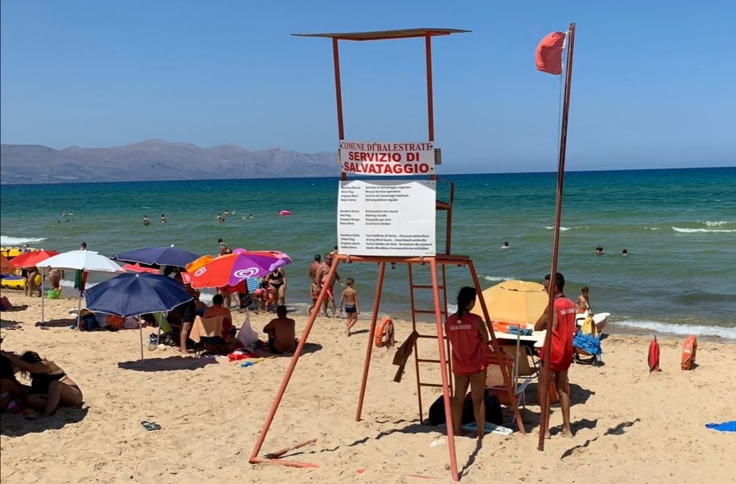 Balestrate, momentaneamente chiusa la postazione bagnini di Calatubo