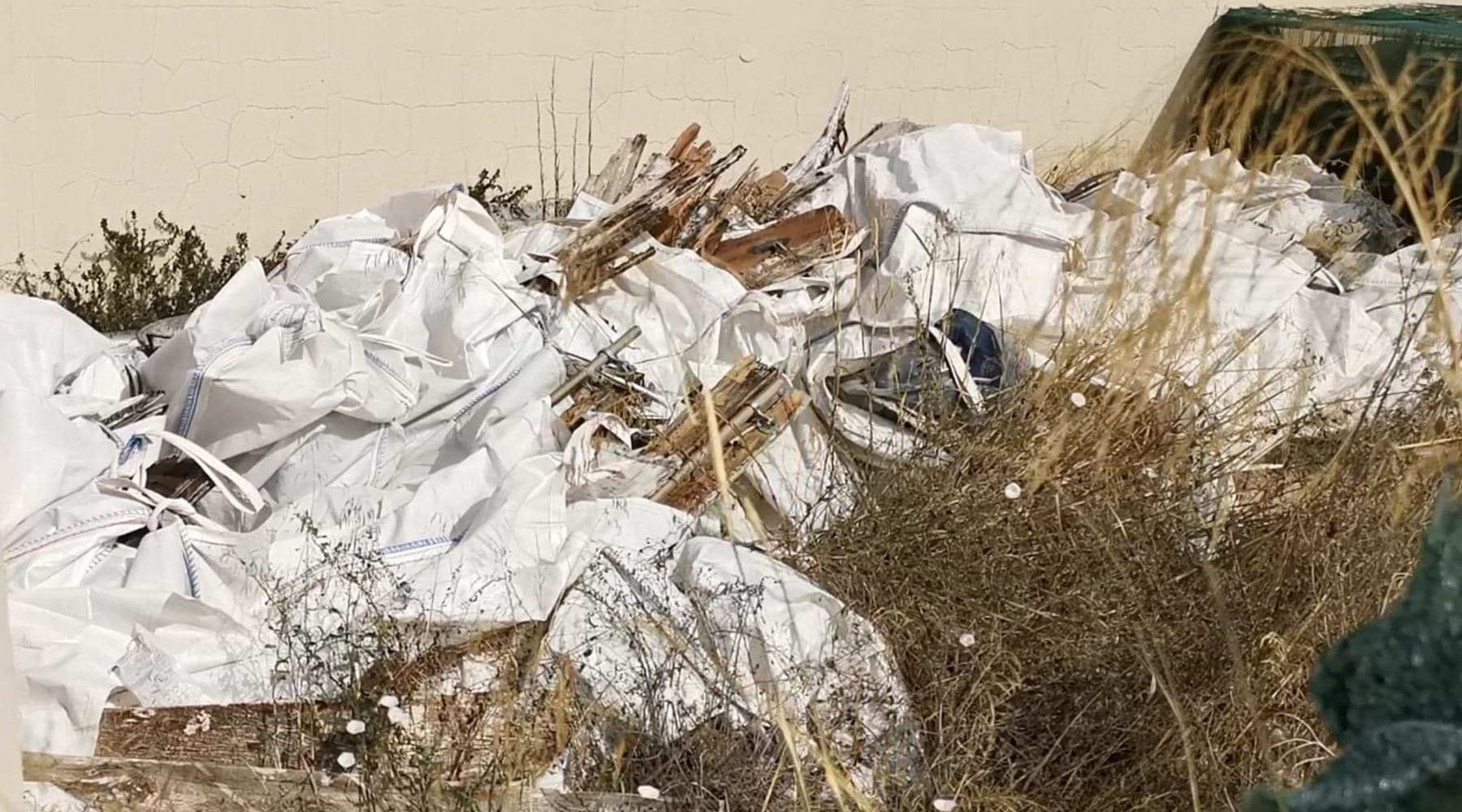 Alcamo, in "bella vista" da 8 mesi i resti delle estumulazioni . Riguardano circa 350 interventi