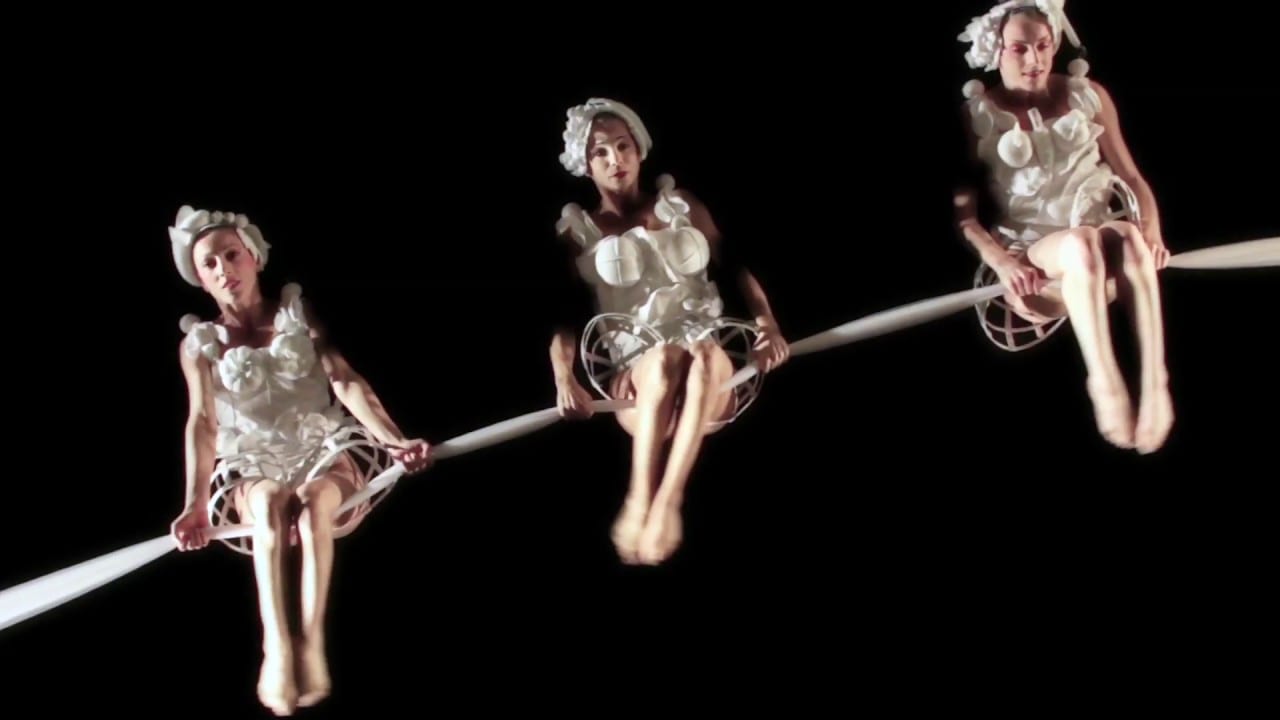 Trapani, "NoGravity Dance". spettacolo a villa Margherita