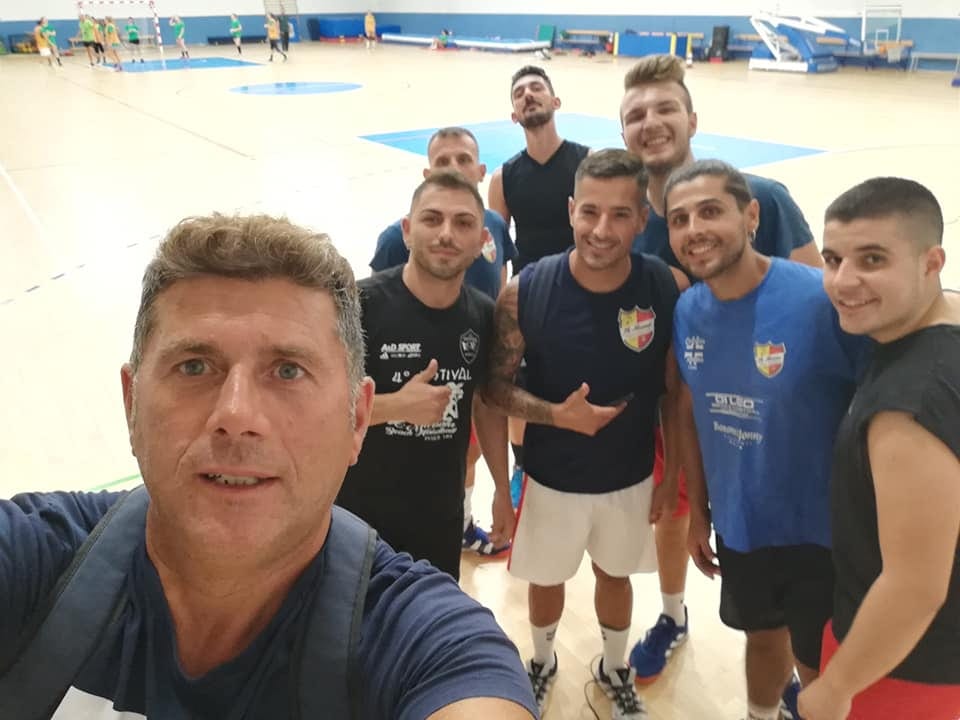 Sport/pallamano, TH pronta all’esordio. Fagone: “serve continuita’”