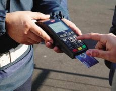 Pos malfunzionanti, paventati danni ai commercianti