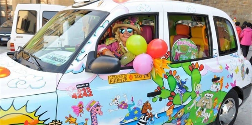 Alcamo, "Casa di Babbo Natale". Zia Caterina ed il suo taxi speciale per amore dei bimbi bisognosi di cure