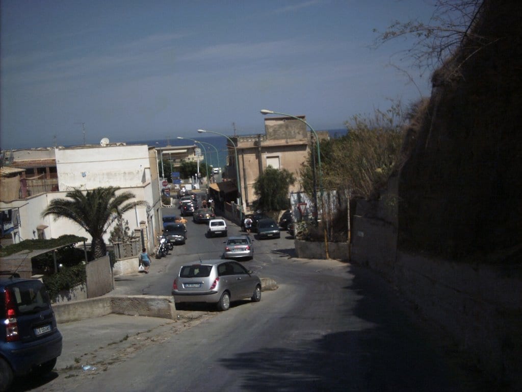 Alcamo, SS55 a lume di stelle.