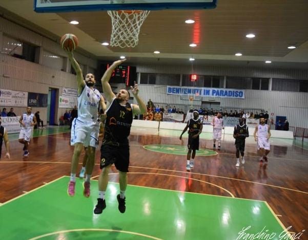 Sport , “manita” all’Alcamo. Libertas, poca energia