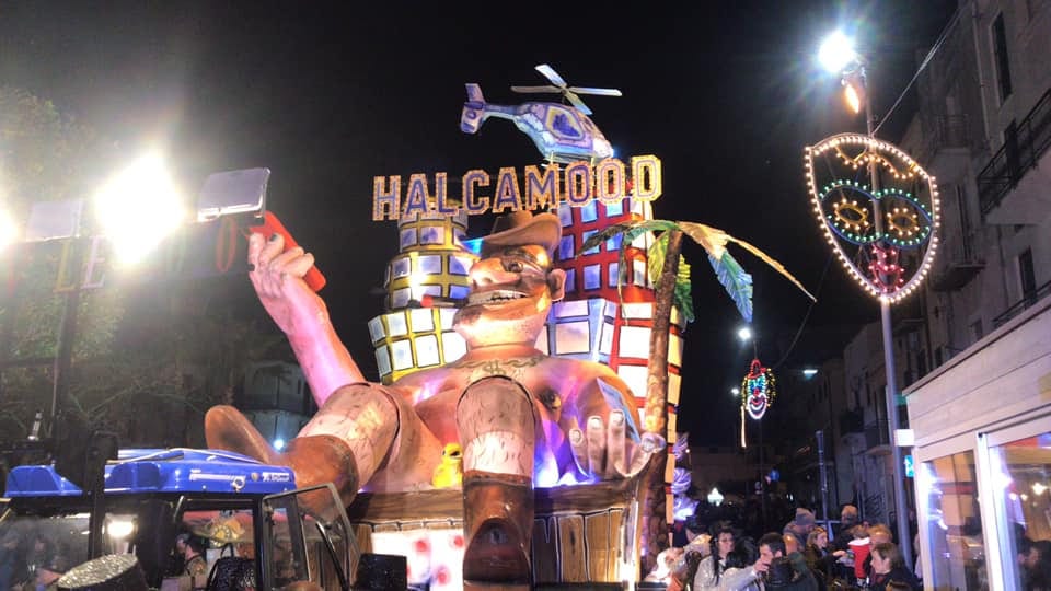 Alcamo, strepitoso Carnevale, nessun vincitore. Carri e costumi super