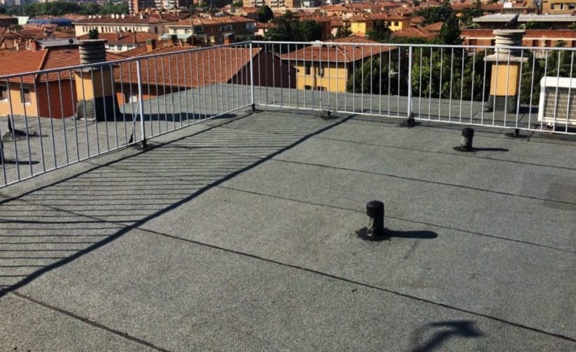 Covid 19, rischio denunce in strada? Allora incontri in terrazza, a dispetto delle regole