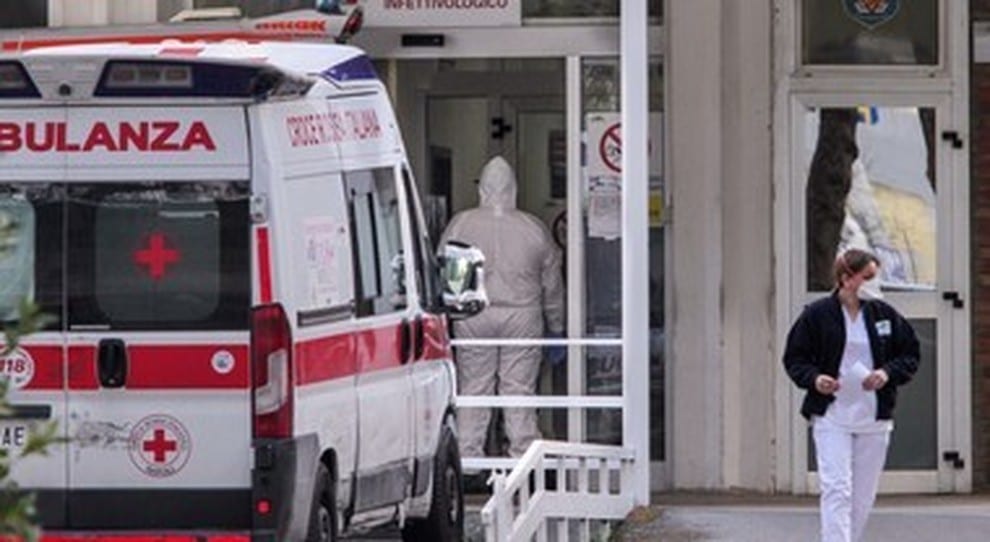 Ancora positivi i 13 alcamesi. Condizioni buone ma nessuno si è ancora negativizzato