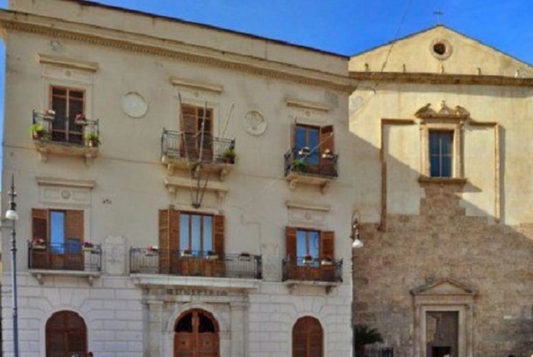 Alcamo, consiglio comunale dopo due mesi. Coronavirus, centro storico e abusivismo