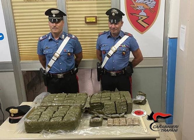 Trapani, Ennesimo carico di droga a mare