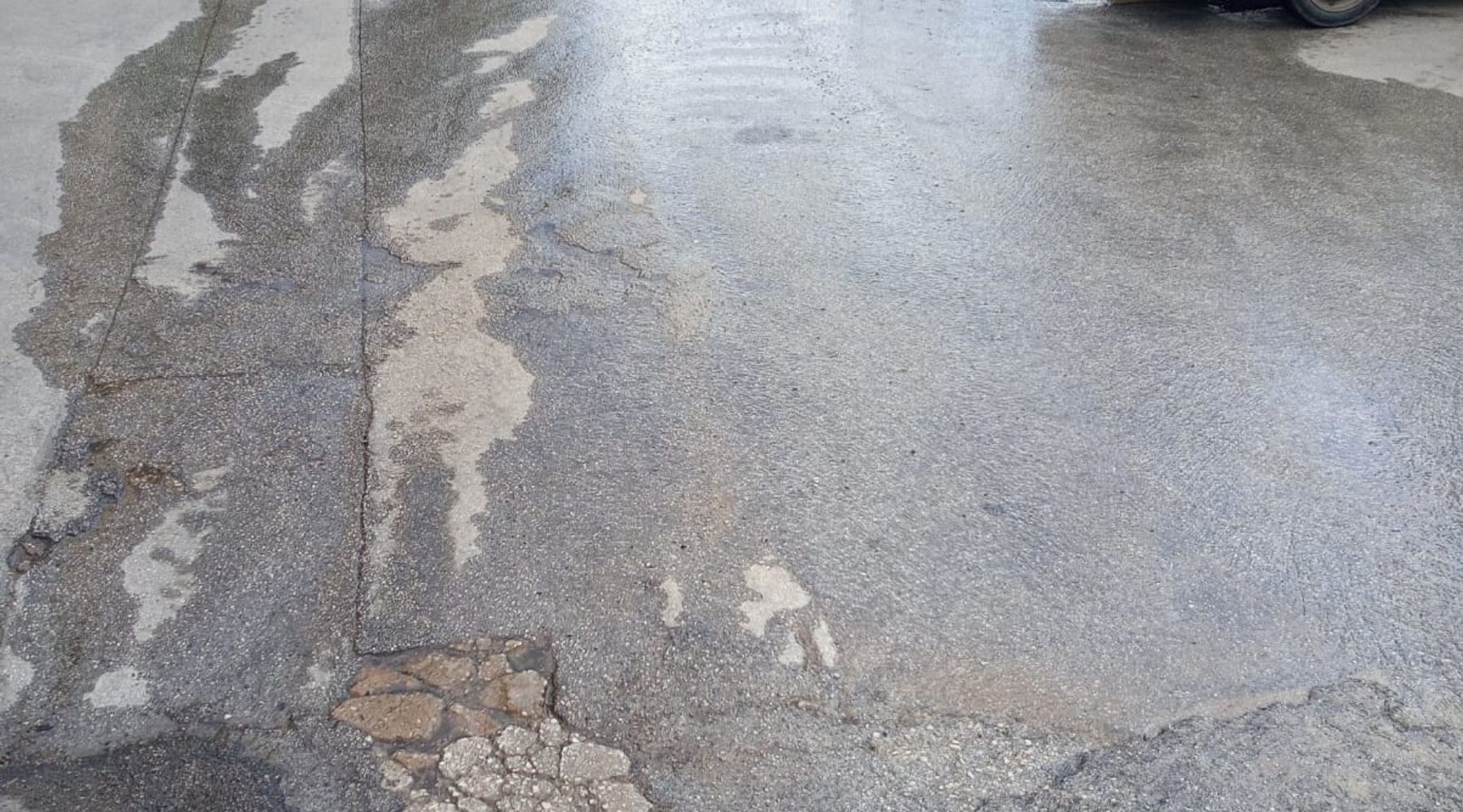 Alcamo: Perdite d'acqua dappertutto in forma di rubinetti sempre-aperti