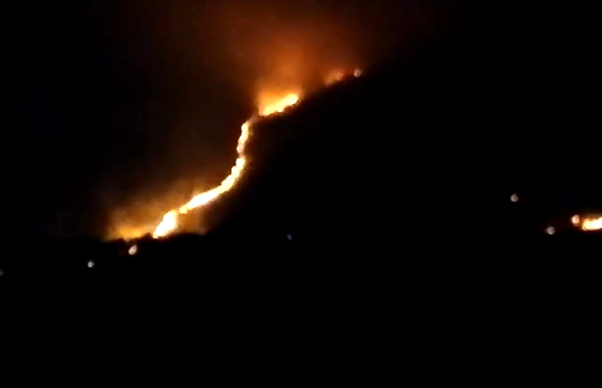 Ancora fiamme su monte Sparagio. Spegnimento e bonifica completati stamattina