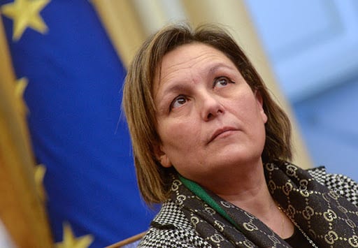 Duro attacco al ministro Bonafede. Il deputato Piera Aiello lascia il M5S