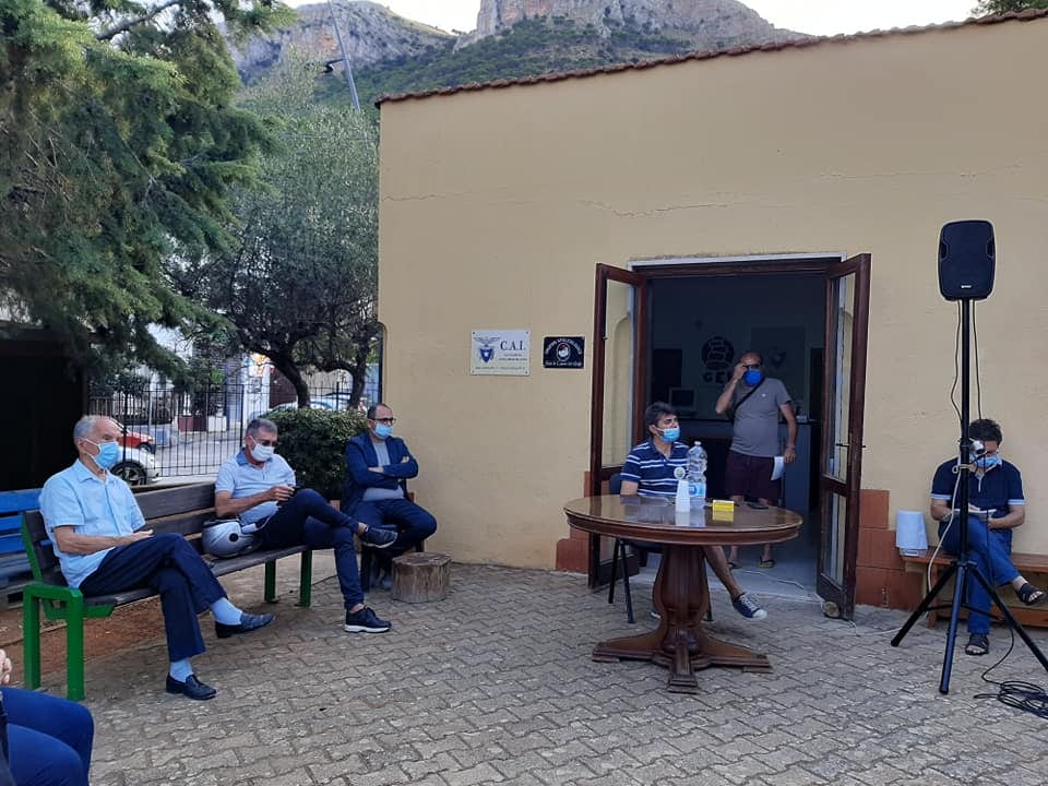 Castellammare. Incendi, si mobilitano associazioni