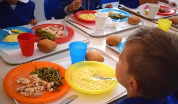 Scuole, ad Alcamo parte la mensa. Era proprio necessario?