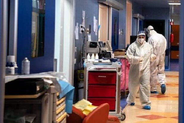 Covid, ad Alcamo si sale a 200. Un positivo ogni 226 abitanti, preoccupa anche Castellammare
