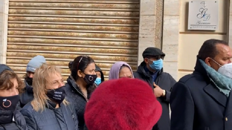 Nave turca liberata dai libici dopo 5 giorni. Mazaresi protestano davanti casa Bonafede
