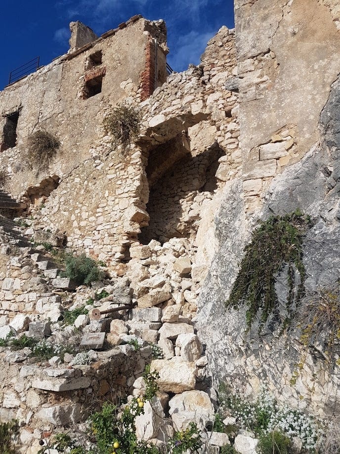Calatubo, nuovo crollo. Situazione critica