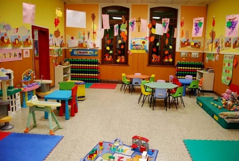 Domani alunni e insegnanti a casa, in aula solo la scuola dell'infanzia. Protestano i sindacati