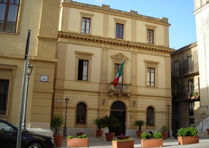 Fragale sostituisce il consiglio di Calatafimi, a breve altre funzioni. Ispettori in arrivo al Comune?
