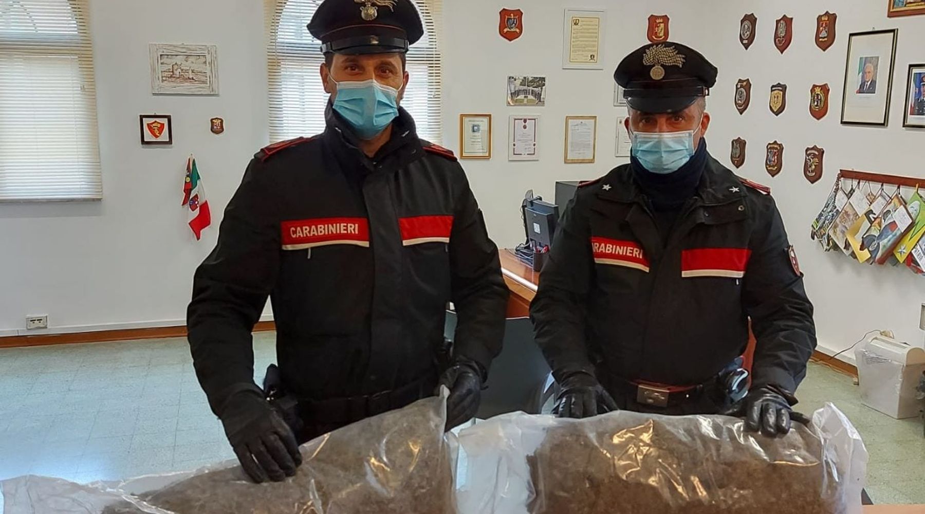 Partinico, 4 chili di marijuana nell'auto. Arrestato un 46enne