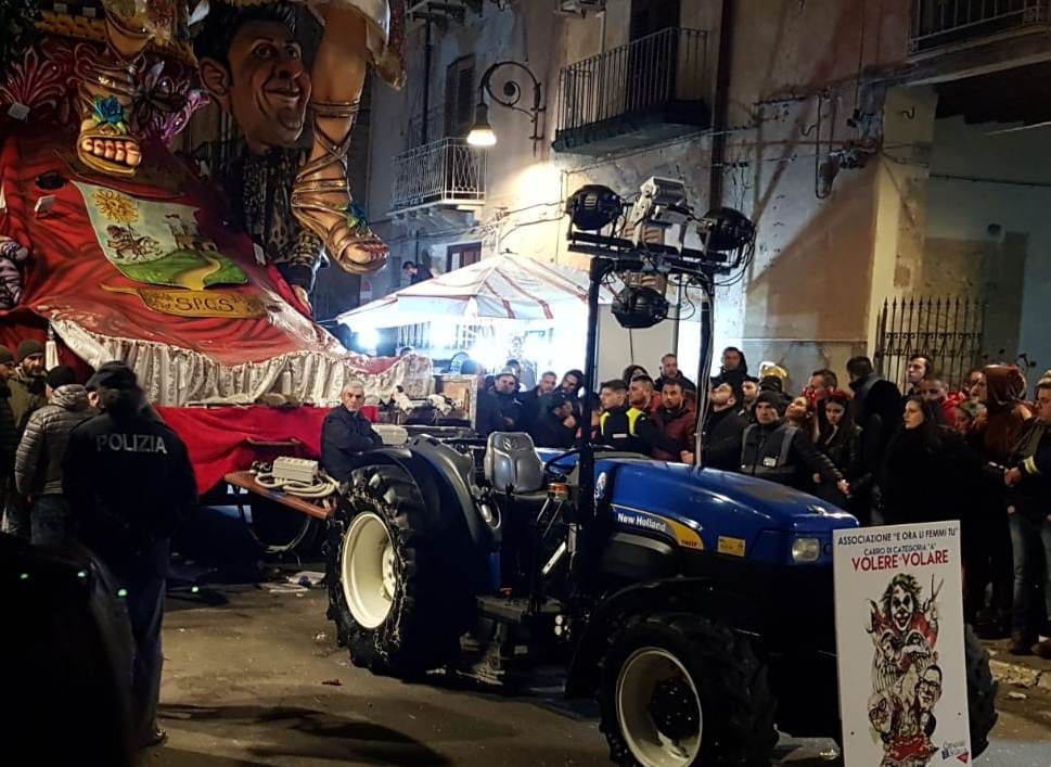 Tragedia del Carnevale 2020, chiesti 3 rinvii a giudizio. Indagato anche il padre del piccolo
