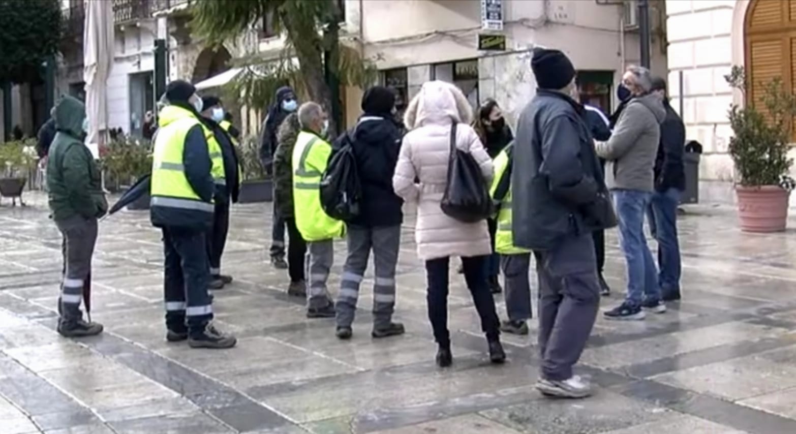 Rifiuti, ad Alcamo caos dipendenti. 26 in cassa integrazione. UIL: "Azienda da Far West" (VIDEO)