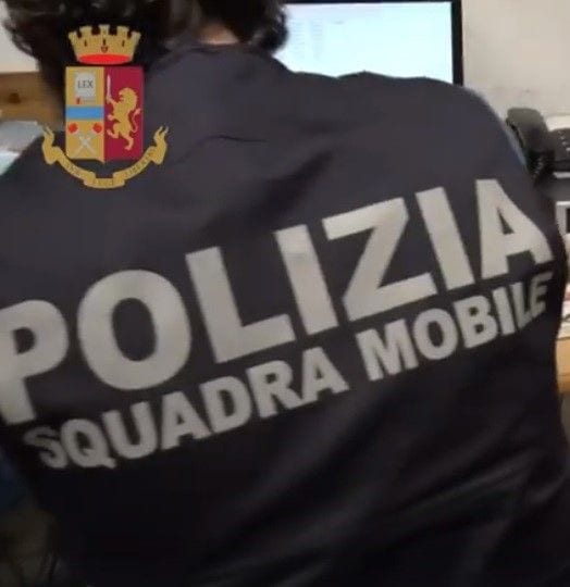 Atti sessuali con minorenne. Condanna definitiva e arresto per sessantacinquenne