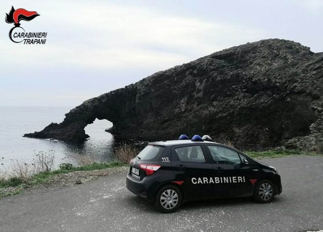 Inveisce contro i carabinieri al Pronto Soccorso di Pantelleria. Arrestato 22enne