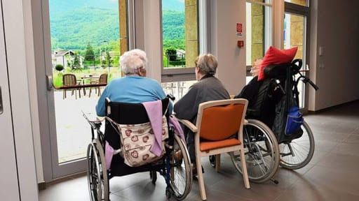 Anziani, strutture sull'orlo del fallimento. Sicindustria chiede 'ristori' e pagamento rette