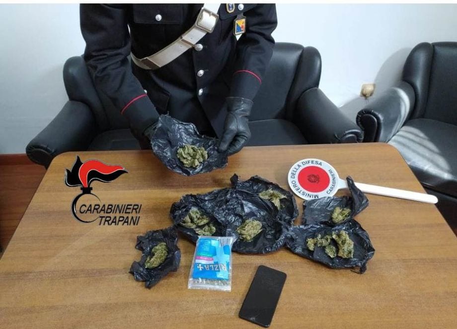 I carabinieri di Alcamo arrestano 33enne di Erice per droga