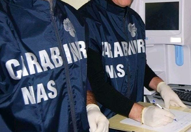 I carabinieri di Mazara del Vallo chiudono una farmacia e una sanitaria: commercializzavano illegalmente medicinali