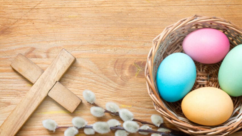 Settimana di Pasqua. Riti religiosi rivoluzionati, boom per generi alimentari