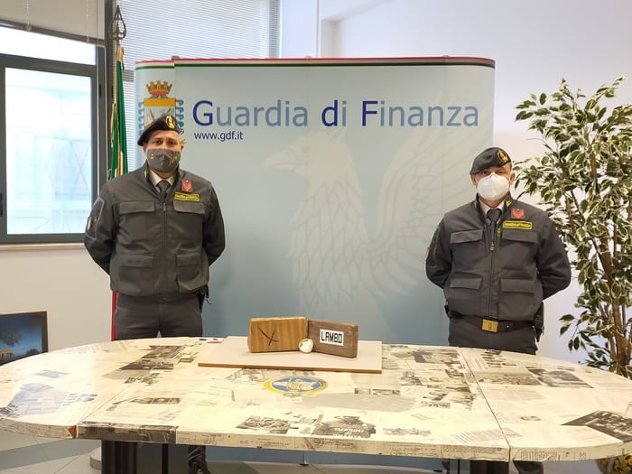 Più di 2 KG di cocaina. Partinicese di 41 anni arrestato a Palermo