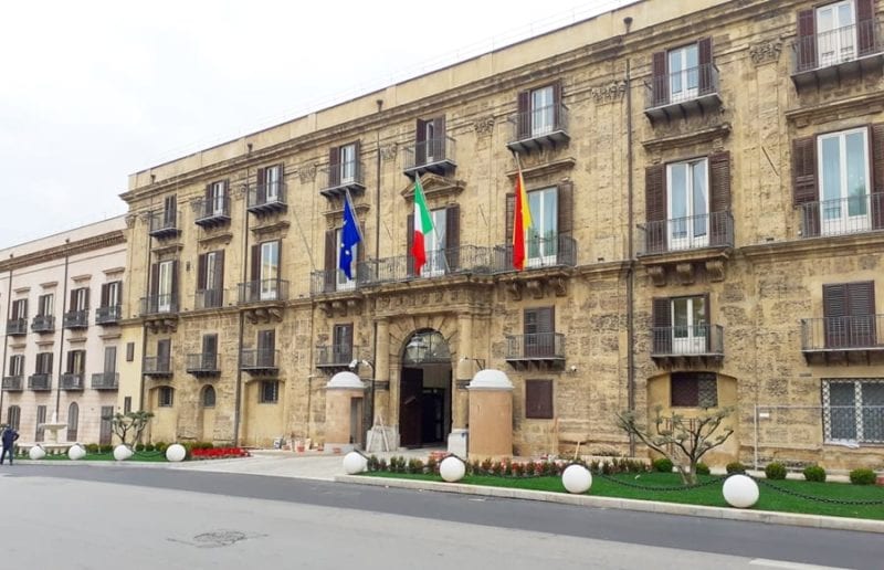 Concorso alla Regione. Poche sufficienze e scritti da libro degli orrori
