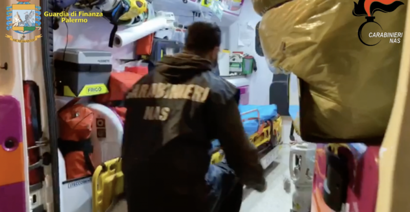 Servizio ambulanze, corruzione al Policlinico di Palermo. Due arresti