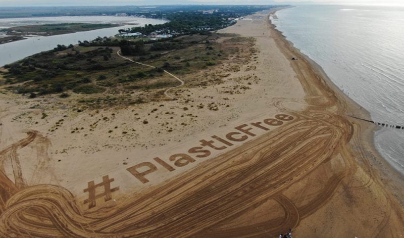 Favignana. “Plastic Fee”. Mobilitazione contro la plastica nelle spiagge