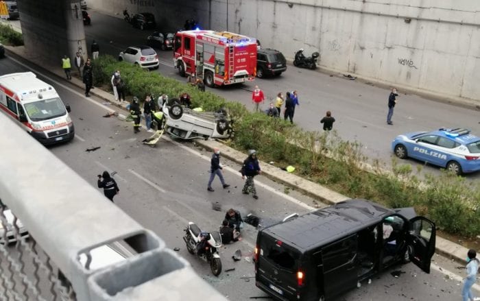 Incidente mortale a Palermo. Infermieri alcamesi, a bordo del Van urtato, soccorrono coinvolti